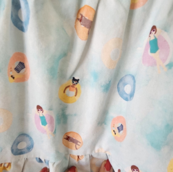 Girls pool float dress - Picture 2 of 4